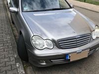 Gebraucht Mercedes 200 122 PS (89 kW) 2004 Silber Kombi