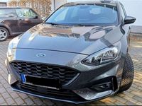 Gebraucht Ford Focus ST-Line 125 PS (91 kW) 2020 Grau Limousine