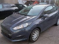 Gebraucht Ford Fiesta Trend 75 PS (55 kW) 2015 Grau Kleinwagen
