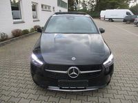 Gebraucht Mercedes B180 136 PS (100 kW) 2024 Schwarz Van / Kleinbus