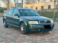 Second-hand Skoda Superb 2003 Verde Berlinǎ