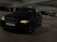 Gebraucht BMW 325 218 PS (160 kW) 2004 Blau Limousine