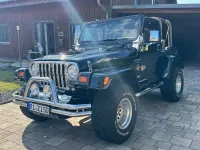 Gebraucht Jeep Wrangler Sahara 177 PS (130 kW) 1999 Schwarz SUV