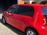 Second-hand VW up! 60 CP (44 kW) 2015 Roșu Hatchback