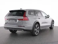 Gebraucht Volvo V60 CC 145 PS (106 kW) 2024 Kombi