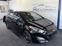 Gebraucht Hyundai i30 Edition 99 PS (72 kW) 2013 Schwarz Limousine