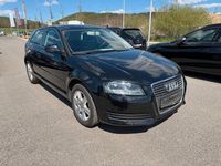Używany Audi A3 Attraction 102 KM (75 kW) 2010 Czarny Hatchback