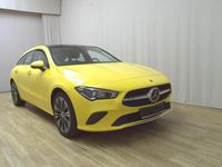 Gebraucht Mercedes CLA200 Shooting Brake Progressive 163 PS (119 kW) 2022 Sonnengelb Kombi