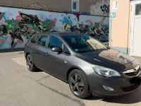 Usado Opel Astra 110 HP (80 kW) 2012 Cinzento Carrinha