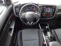 gebraucht Mitsubishi Outlander 2.0 MIVEC 2WD Diamant Edition RKam Nav Shz CarPlay Tmat