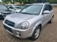 Gebraucht Hyundai Tucson GLS 141 PS (103 kW) 2005 Warm silver SUV