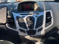 Gebraucht Ford Fiesta 82 PS (60 kW) 2012 Schwarz Limousine