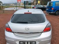 Gebraucht Opel Astra GTC 140 PS (102 kW) 2008 Silber Limousine