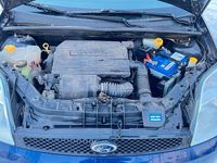 Gebraucht Ford Fiesta 65 PS (47 kW) 2003 Blau Kleinwagen