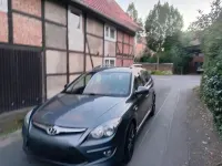 Gebraucht Hyundai i30 105 PS (77 kW) 2010 Grau Kombi