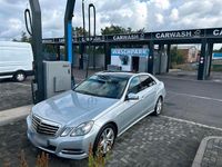 Gebraucht Mercedes E250 204 PS (150 kW) 2010 Grün Limousine