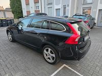 Gebraucht Volvo V60 114 PS (83 kW) 2011 Schwarz Kombi