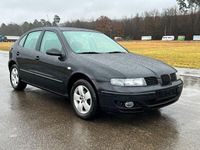 Second-hand Seat Leon 105 CP (77 kW) 2004 Argintiu Hatchback