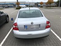 Usata VW Passat 194 CV (142 kW) 2003 Grigio Berlina