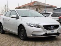 Gebraucht Volvo V40 You! 120 PS (88 kW) 2015 Silber Limousine