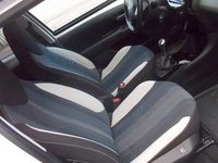 Gebraucht Peugeot 108 Allure 82 PS (60 kW) 2016 Weiß Kleinwagen