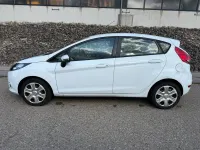 Gebraucht Ford Fiesta 82 PS (60 kW) 2012 Weiß Limousine