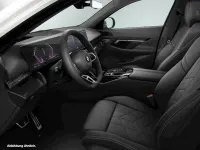 Gebraucht BMW 520 M Sport 197 PS (144 kW) 2025 Mineralweiss metallic Kombi
