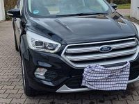 Gebraucht Ford Kuga Titanium 150 PS (110 kW) 2017 Schwarz SUV