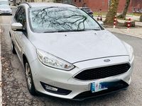 Gebraucht Ford Focus Cool & Connect 125 PS (91 kW) 2017 Silber Limousine