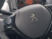 Gebraucht Peugeot 108 Active 69 PS (50 kW) 2014 Weiß Kleinwagen