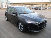 Gebraucht Ford Focus Cool & Connect 101 PS (74 kW) 2022 Schwarz Limousine