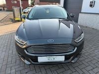 Gebraucht Ford Mondeo Titanium 203 PS (149 kW) 2015 Grau Kombi