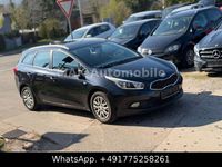 Gebraucht Kia Ceed Spirit 90 PS (66 kW) 2013 Schwarz Kleinwagen