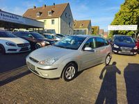 Gebraucht Ford Focus Ghia 101 PS (74 kW) 2003 Silber Limousine