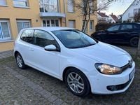 Gebraucht VW Golf VI Highline 122 PS (89 kW) 2010 Weiß Kleinwagen