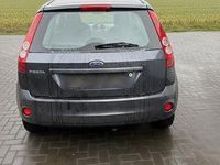Gebraucht Ford Fiesta Style 69 PS (50 kW) 2008 Grau Kleinwagen