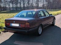 Gebraucht BMW 518 116 PS (85 kW) 1995 Rot Limousine