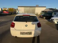 Gebraucht BMW 120 Advantage 184 PS (135 kW) 2014 Weiß Kleinwagen