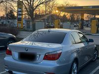 Gebraucht BMW 525 197 PS (144 kW) 2007 Grau Limousine