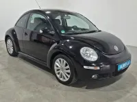 Gebraucht VW New Beetle S 102 PS (75 kW) 2010 Deep black perleffekt Kleinwagen