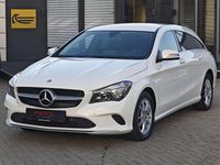 Gebraucht Mercedes CLA180 109 PS (80 kW) 2017 Calcitweiss  unilack Limousine