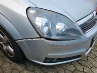 gebraucht Opel Zafira B 1.8 L Benzin 2008 beschedigtes Fahrzeug
