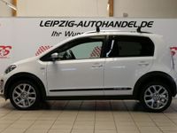 Gebraucht VW cross up! 75 PS (55 kW) 2016 Weiß Kleinwagen