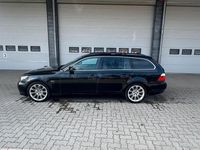 Gebraucht BMW 525 197 PS (144 kW) 2008 Schwarz Kombi