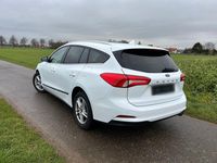 Gebraucht Ford Focus Cool & Connect 120 PS (88 kW) 2020 Weiß Kombi
