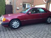 Gebraucht Mercedes 300 Sportline 220 PS (161 kW) 1992 Rot