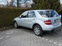 Gebraucht Mercedes ML320 224 PS (164 kW) 2006 Silber SUV