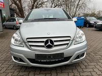 Gebraucht Mercedes B180 109 PS (80 kW) 2011 Silber Van / Kleinbus