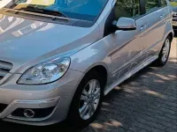 Gebraucht Mercedes B200 136 PS (100 kW) 2010 Silber Van / Kleinbus