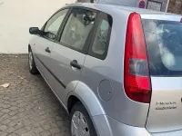 Gebraucht Ford Fiesta 70 PS (51 kW) 2002 Silber Kleinwagen